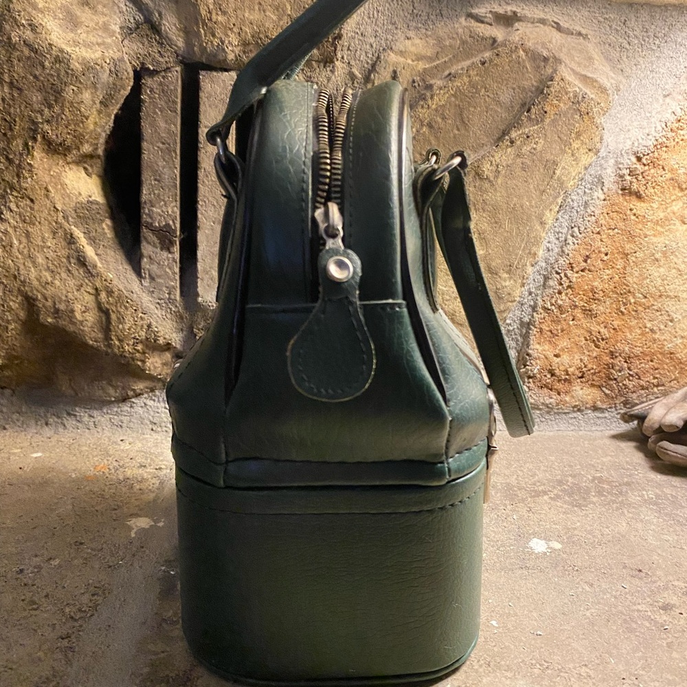 Vintage Green Leather Train Case - Picture 2 of 5